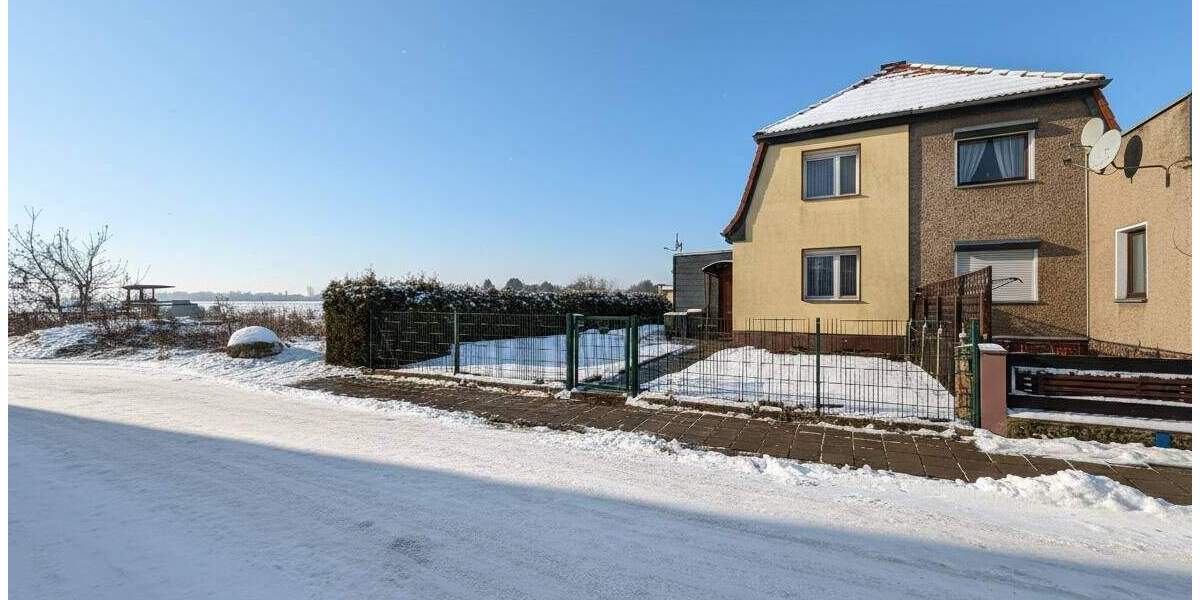 Doppelhaushälfte Sandersdorf-Brehna Zscherndorf - 3 Zimmer, 68 m&sup2;, 89.000&euro; | Angebot:24874748