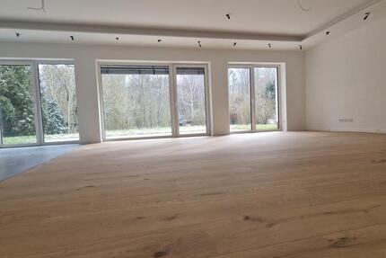 Doppelhaushälfte Neubau (KfW40) am Naturschutzgebiet mit modernster Ausstattung ab Mai verfügbar