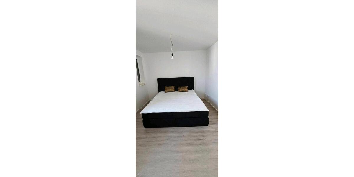 Etagenwohnung Halle (Saale) Halle-Neustadt - 3 Zimmer, 83 m&sup2;, 1.081&euro; | Angebot:24489975