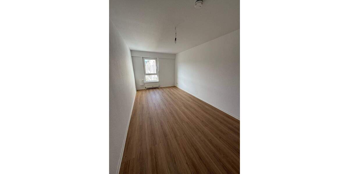 Etagenwohnung Kabelsketal Großkugel - 4 Zimmer, 114 m&sup2;, 825&euro; | Angebot:25998345