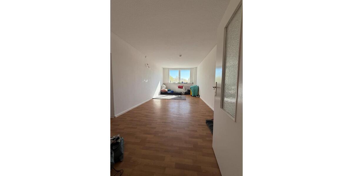 Etagenwohnung Halle (Saale) Halle-Neustadt - 3 Zimmer, 66 m&sup2;, 750&euro; | Angebot:26476443