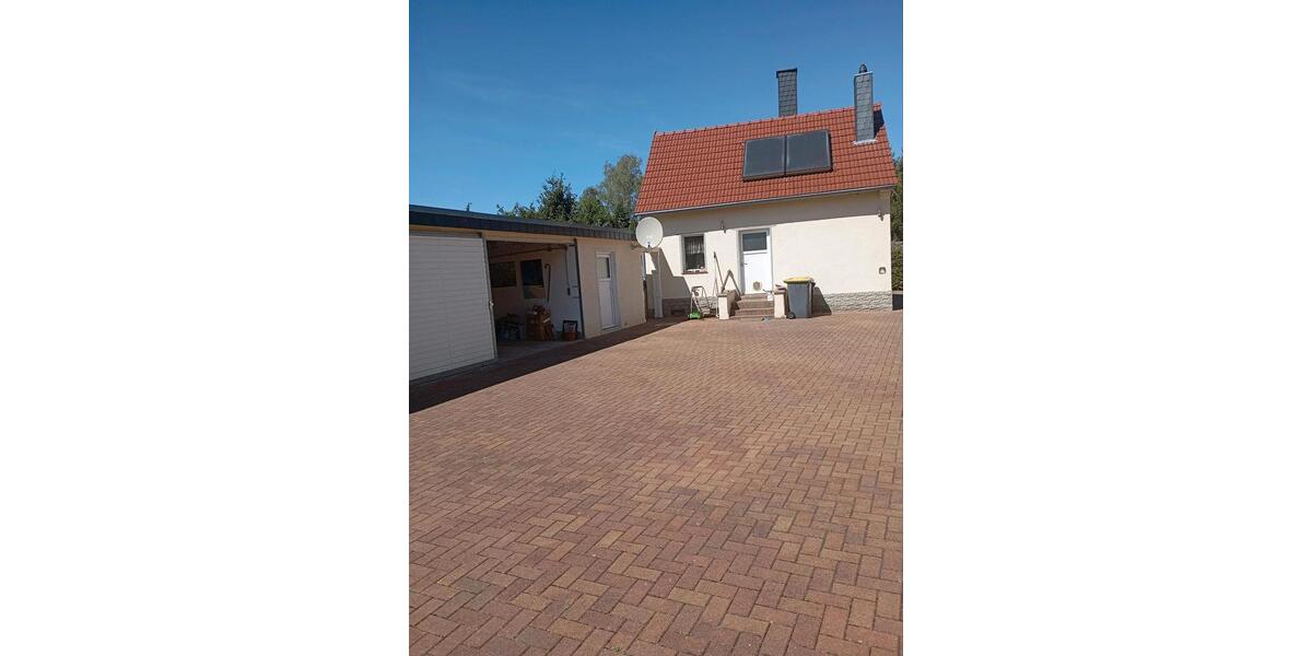 Einfamilienhaus Bad Dürrenberg - 7 Zimmer, 140 m&sup2;, 450.000&euro; | Angebot:27225181