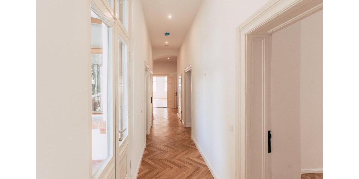 Hochparterre Halle (Saale) Am Wasserturm/Thaerviertel - 4.5 Zimmer, 190 m&sup2;, 2.335&euro; | Angebot:25376252