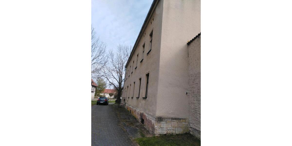 Mehrfamilienhaus, Wohnhaus Querfurt - 10 Zimmer, 300 m&sup2;, 250.000&euro; | Angebot:24852051