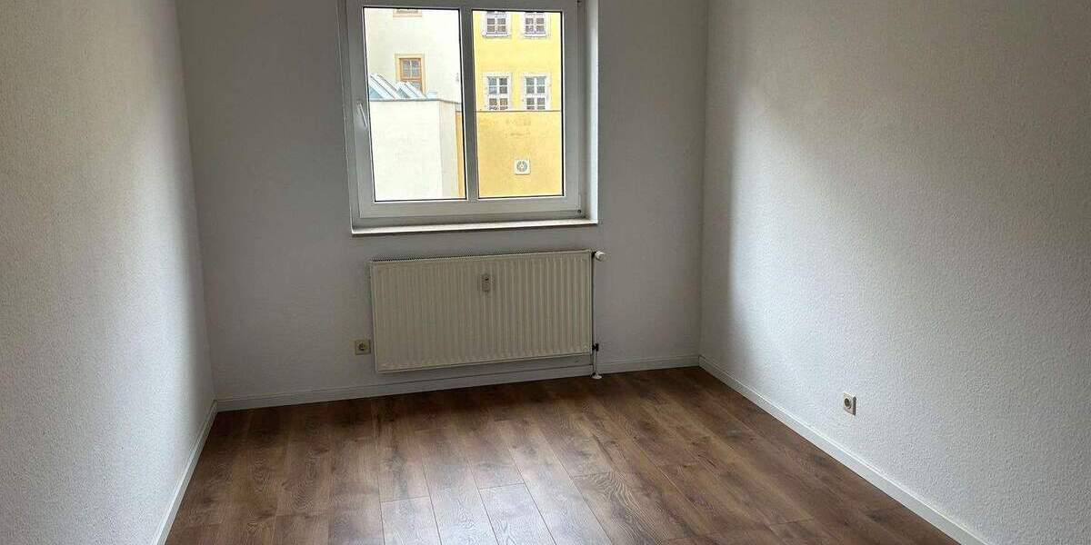 Etagenwohnung Merseburg Neumarkt (Vorstadt) - 4 Zimmer, 83 m&sup2;, 600&euro; | Angebot:26015636