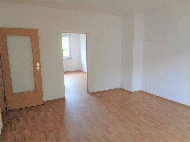 Etagenwohnung Braunsbedra Neumark - 2 Zimmer, 50 m&sup2;, 327&euro; | Angebot:26824585