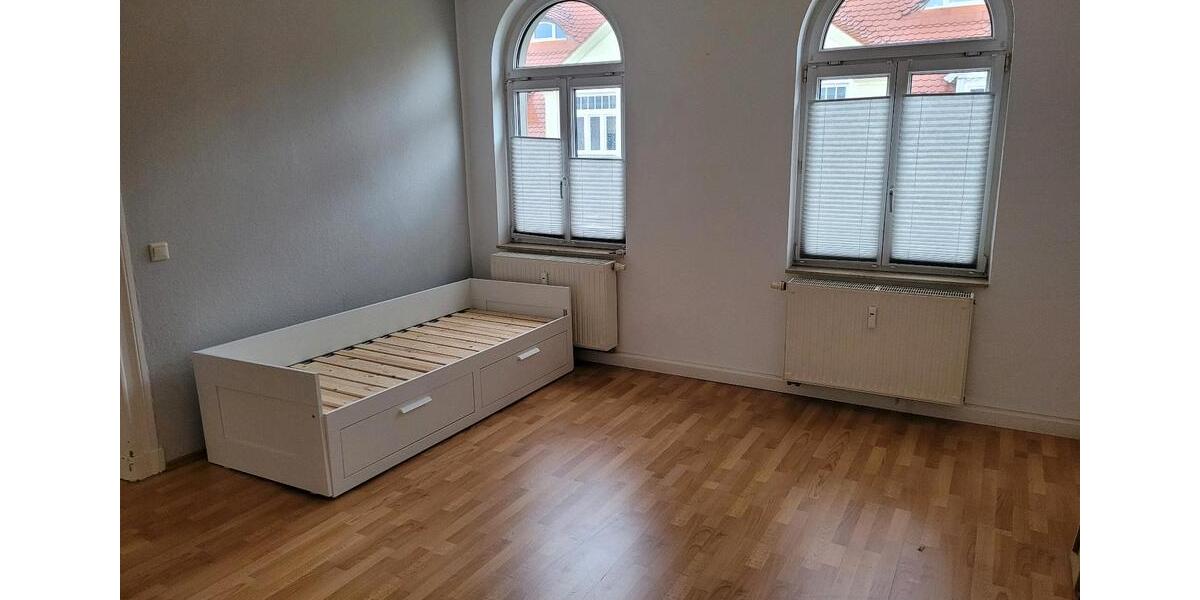Dachgeschoßwohnung Halle (Saale) Am Wasserturm/Thaerviertel - 3 Zimmer, 98 m&sup2;, 883&euro; | Angebot:26564624