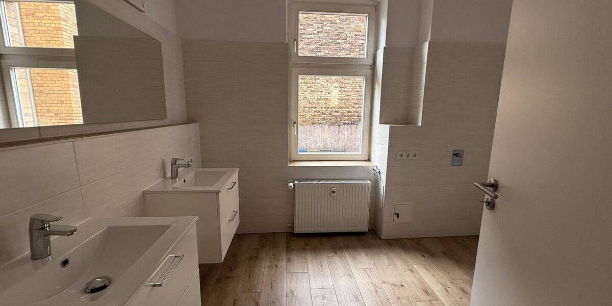 Etagenwohnung Bitterfeld Anhaltsiedlung - 4 Zimmer, 120 m&sup2;, 755&euro; | Angebot:26502887