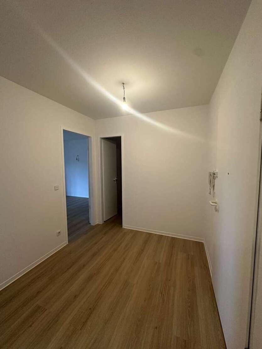 ++Frisch Sanierte 4-RW mit Balkon und 2 Badezimmer++ 4 zimmer