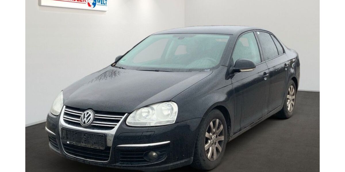 VW Jetta 140.572 km 2.499 &euro; Brehna 06796