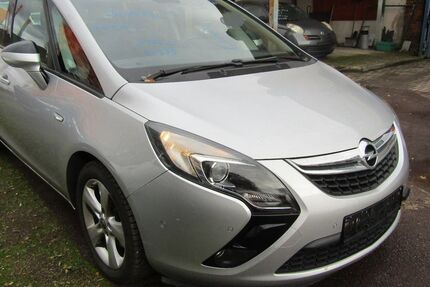 Opel Zafira 174.595 km 3.990 &euro; Halle 06130