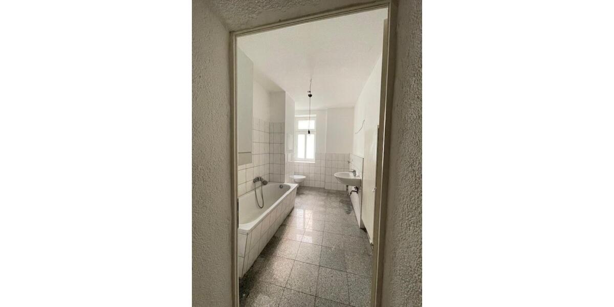 Erdgeschoßwohnung Halle (Saale) Damaschkestraße - 4 Zimmer, 88 m&sup2;, 760&euro; | Angebot:23420827