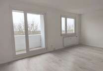 Wohnung zum Mieten in Halle 450 € 59 m²