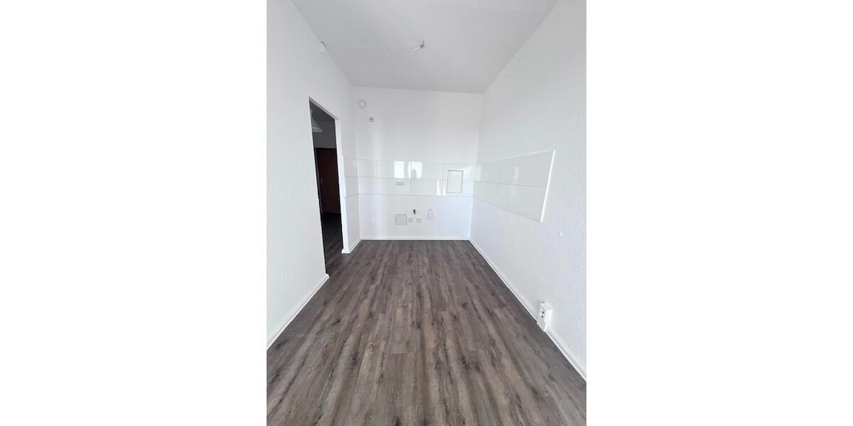 Etagenwohnung Halle (Saale) Silberhöhe - 5 Zimmer, 77 m&sup2;, 600&euro; | Angebot:25974501
