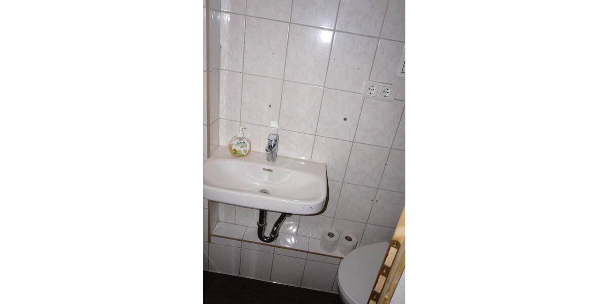 Etagenwohnung Halle (Saale) Büschdorf - 4 Zimmer, 100 m&sup2;, 700&euro; | Angebot:26587421