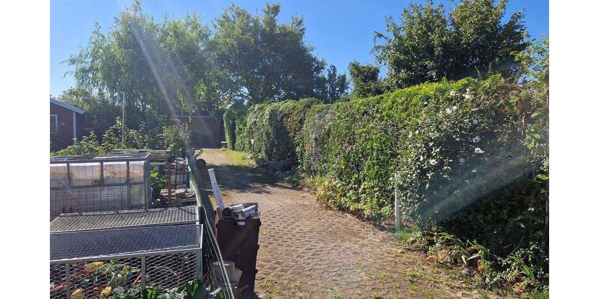 Modernisiertes Reihenmittelhaus mit Pool, idyllischem Garten in Wörmlitz Halle (Saale) 4 zimmer