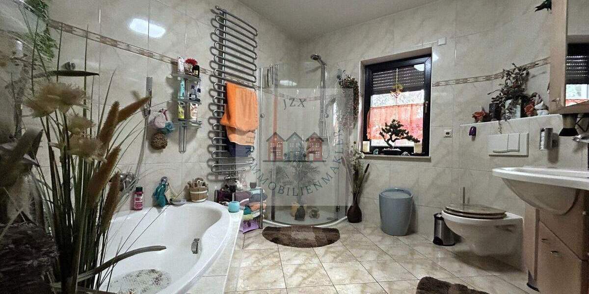 Einfamilienhaus Bad Lauchstädt Schafstädt - 7 Zimmer, 190 m&sup2;, 549.000&euro; | Angebot:25836748