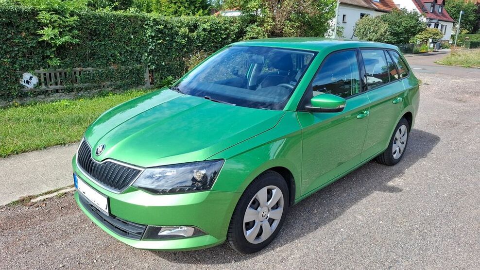 Skoda Fabia 82.000 km 7.500 € Halle 06120