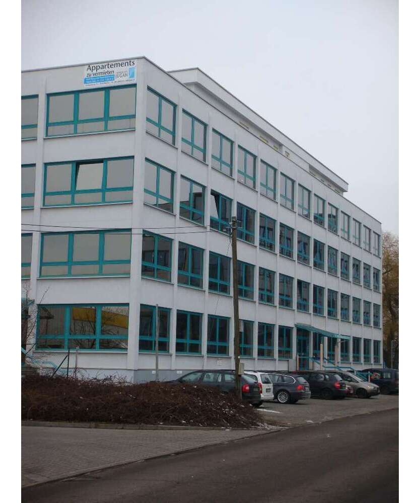 Büro in Halle 580 € 79.15 m²