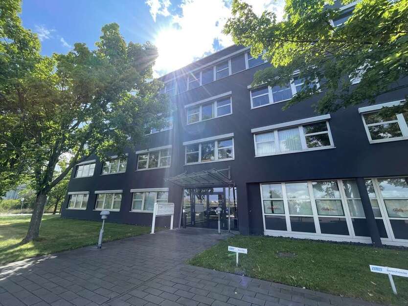 430m² Bürofläche in gut angebundener Lage Nahe der A9!