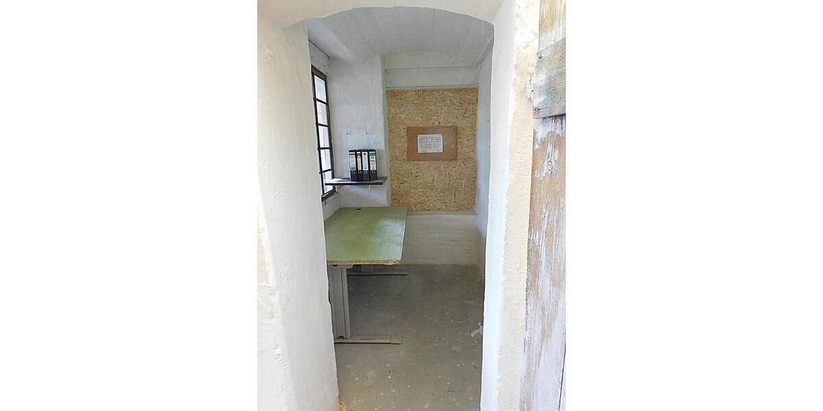 Gewerbeobjekt Halle (Saale) Dölau - 5&euro; | Angebot:22867478