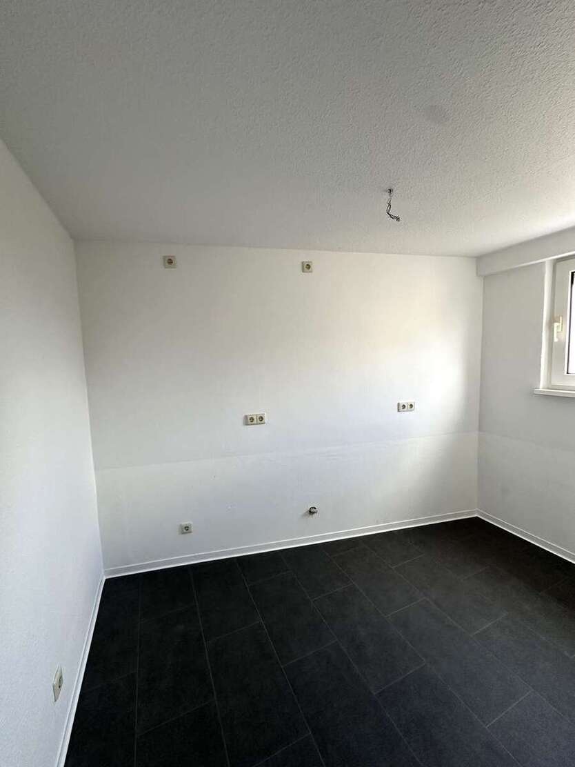 ++Frisch Sanierte Familienwohnung mit Aufzug++ 4 zimmer