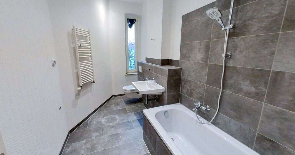 Wohnung zum Kaufen in Bitterfeld-Wolfen 150.000 € 88 m²