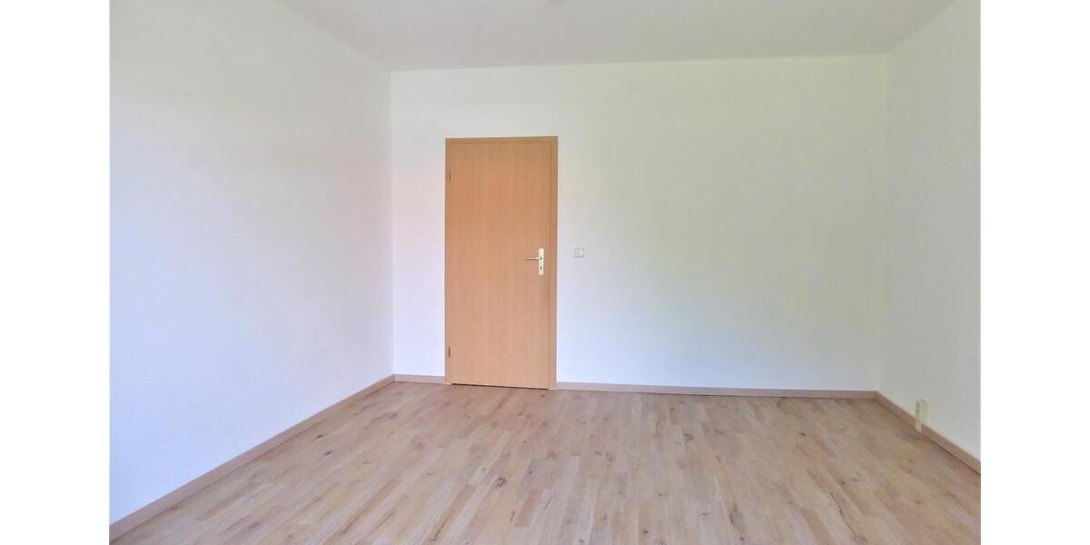 Erdgeschoßwohnung Bad Lauchstädt - 2 Zimmer, 43 m&sup2;, 289&euro; | Angebot:26252572