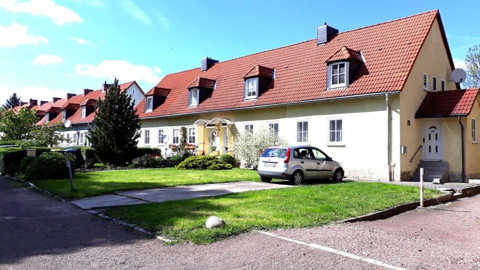 Einfamilienhaus Bad Lauchstädt - 3.5 Zimmer, 100 m&sup2;, 990&euro; | Angebot:25568495