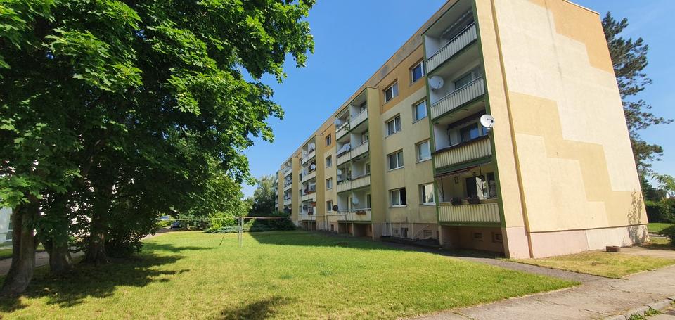 Etagenwohnung Teutschenthal - 3 Zimmer, 59 m&sup2;, 370&euro; | Angebot:26132343