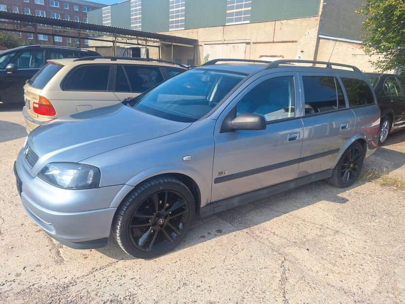 Opel Astra 194.935 km 2.500 € Halle 06124