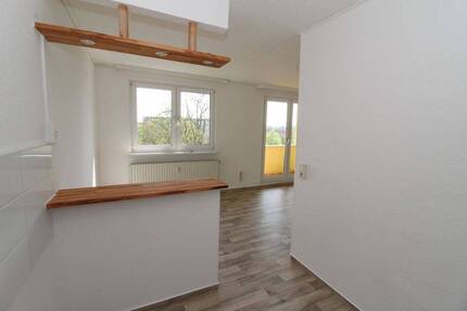 Wohnung Bitterfeld-Wolfen Wolfen - 3 Zimmer, 57 m&sup2;, 337&euro; | Angebot:26797071
