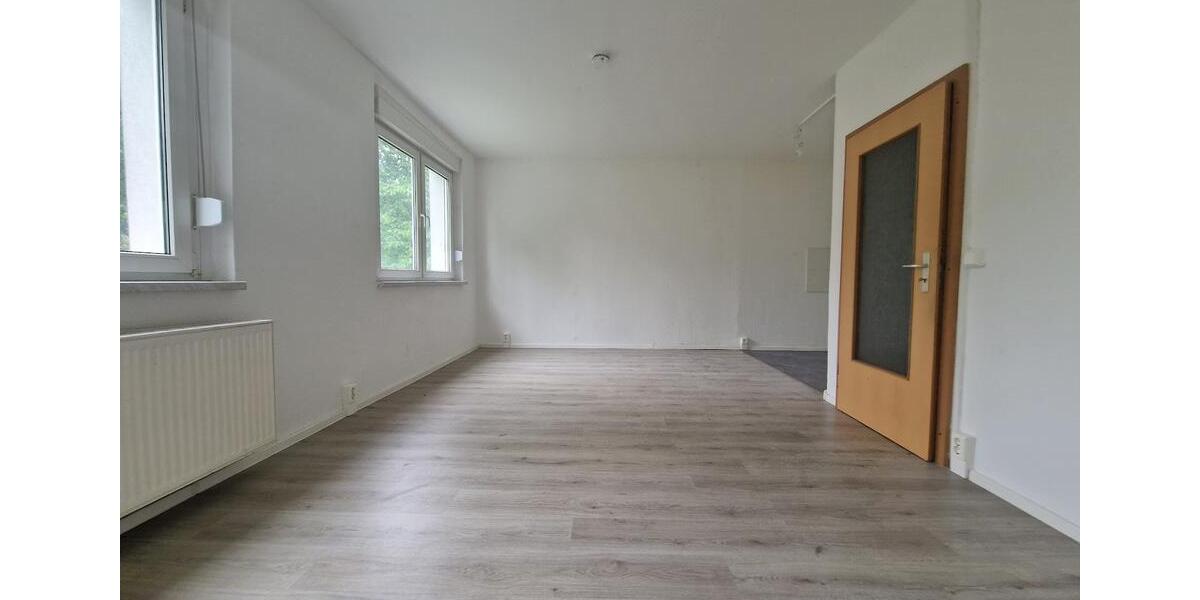 Etagenwohnung Halle (Saale) Halle-Neustadt - 1 Zimmer, 35 m&sup2;, 300&euro; | Angebot:26587423