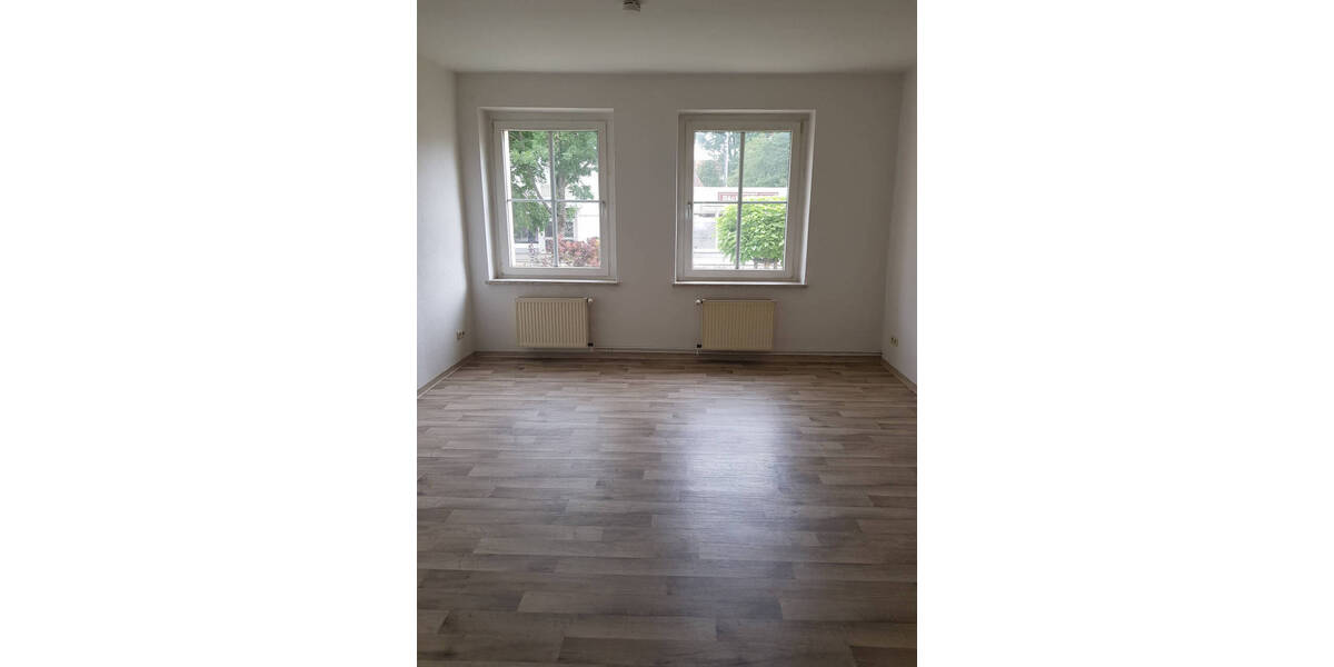 Etagenwohnung Braunsbedra Neumark - 2 Zimmer, 50 m&sup2;, 328&euro; | Angebot:26803941