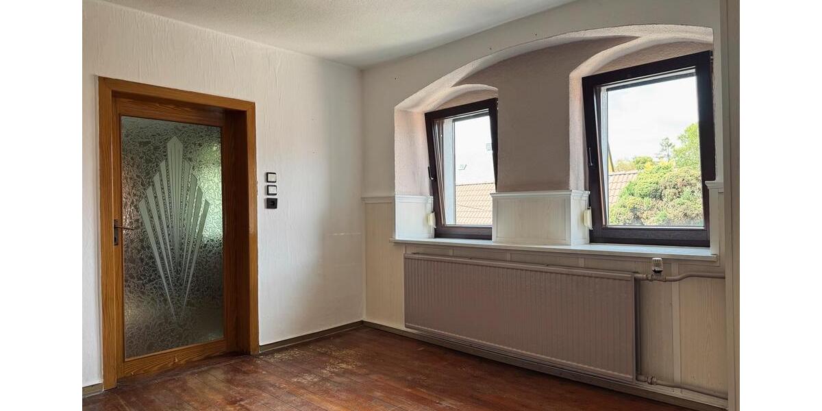 Mehrfamilienhaus, Wohnhaus Querfurt - 10 Zimmer, 196 m&sup2;, 198.000&euro; | Angebot:26705709