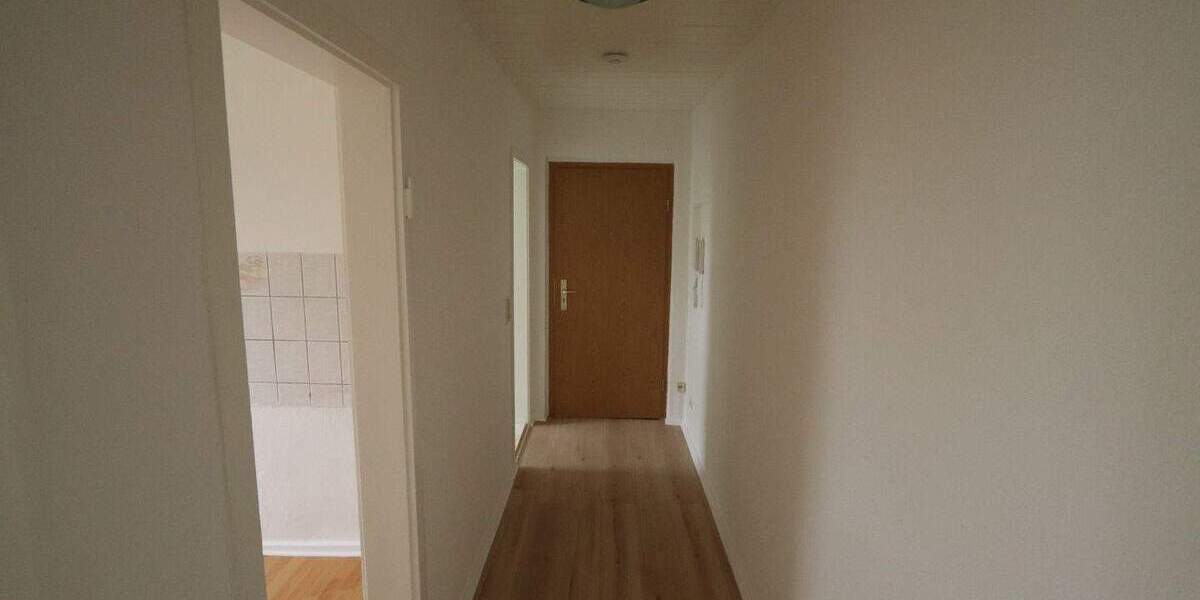 Etagenwohnung Seegebiet Mansfelder Land Röblingen am See - 2 Zimmer, 47 m&sup2;, 315&euro; | Angebot:25097272