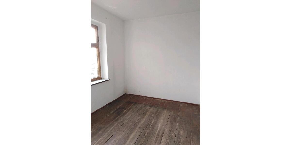 Mehrfamilienhaus, Wohnhaus Querfurt - 10 Zimmer, 300 m&sup2;, 250.000&euro; | Angebot:24852051