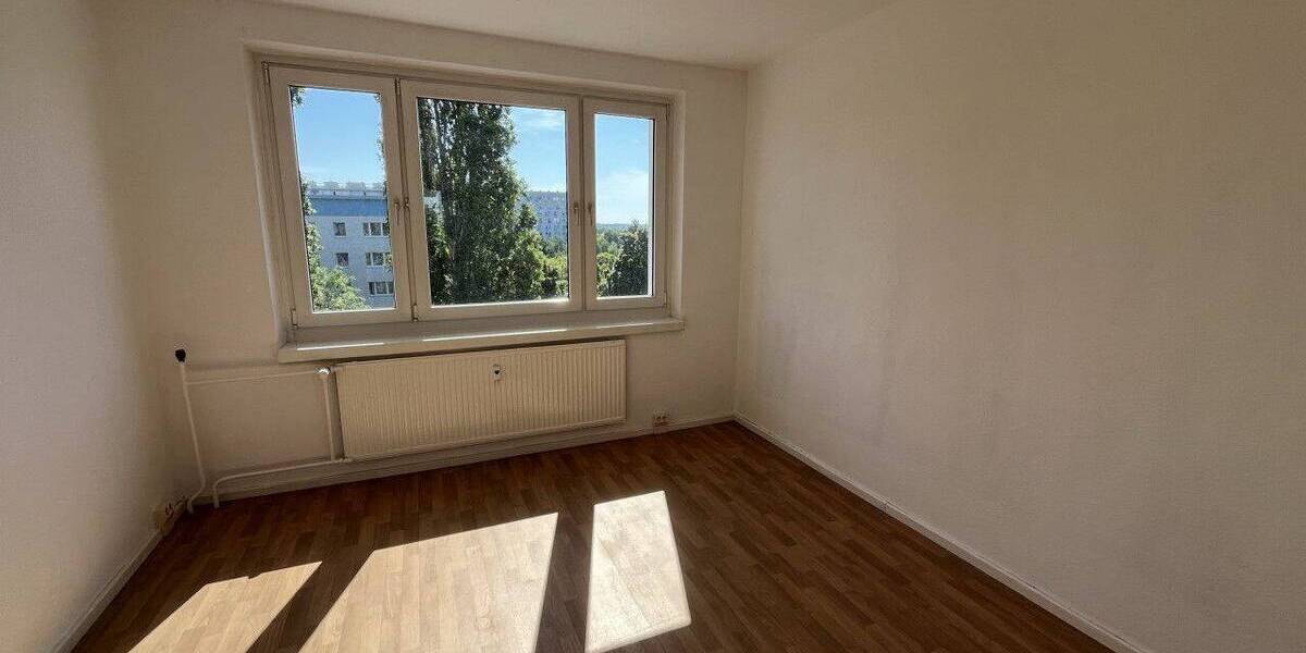Etagenwohnung Halle (Saale) Westliche Neustadt - 2 Zimmer, 48 m&sup2;, 300&euro; | Angebot:26930332