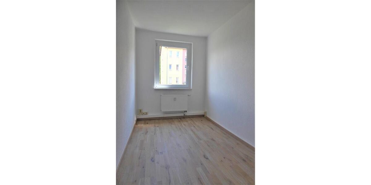 Erdgeschoßwohnung Bad Lauchstädt - 2 Zimmer, 43 m&sup2;, 279&euro; | Angebot:26252572