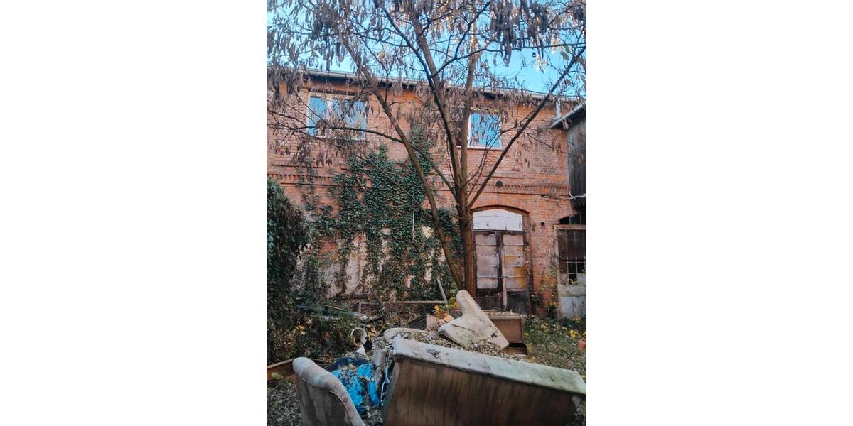 Einfamilienhaus Südliches Anhalt - 8 Zimmer, 340 m&sup2;, 53.000&euro; | Angebot:25342553