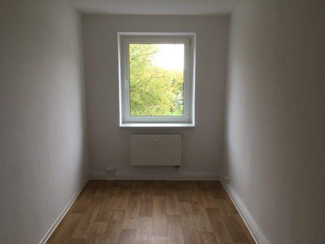 Etagenwohnung Lutherstadt Eisleben - 3 Zimmer, 59 m&sup2;, 355&euro; | Angebot:25739847