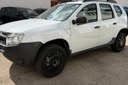 Dacia Duster 184.000 km 2.890 &euro; Halle 06118