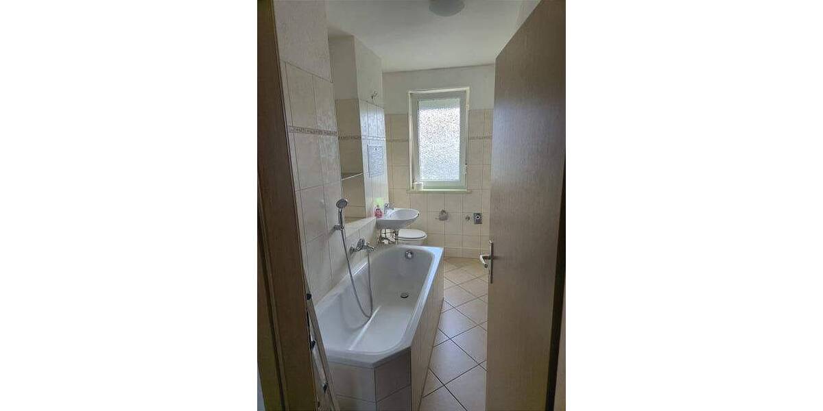 Etagenwohnung Braunsbedra Lunstädt - 2 Zimmer, 59 m&sup2;, 35.000&euro; | Angebot:26740290