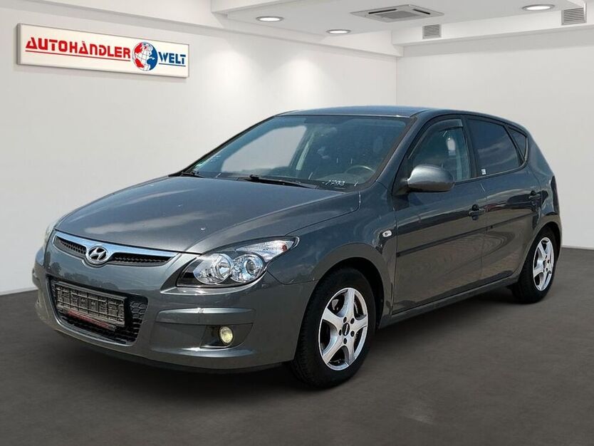 i30