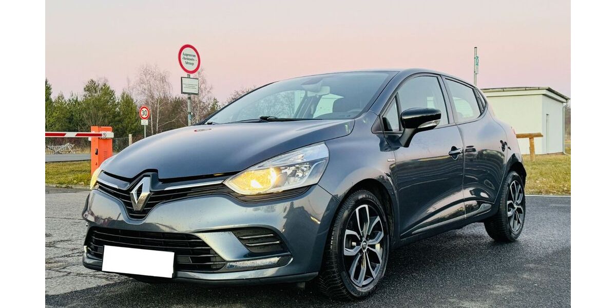 Renault Clio 148.000 km 6.899 &euro; Delitzsch 04509