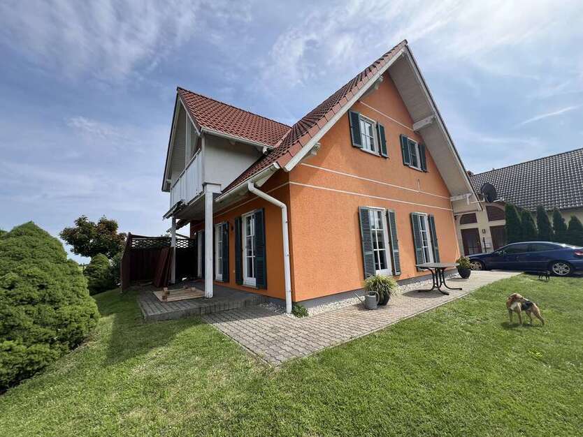 Haus zum Kaufen in Schkeuditz OT Glesien 445.000 € 146 m²