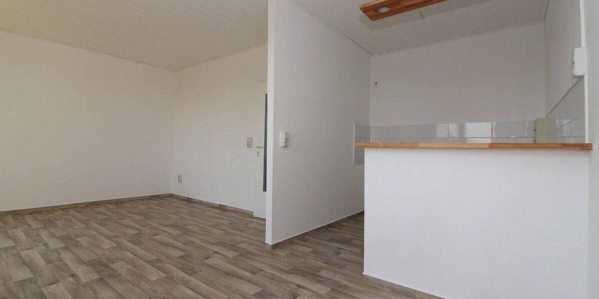 Etagenwohnung Bitterfeld-Wolfen Wolfen - 3 Zimmer, 57 m&sup2;, 337&euro; | Angebot:26797071