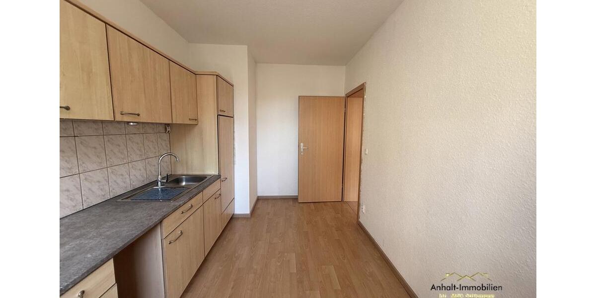 Etagenwohnung Bitterfeld-Wolfen Bitterfeld - 2 Zimmer, 69 m&sup2;, 410&euro; | Angebot:25342043