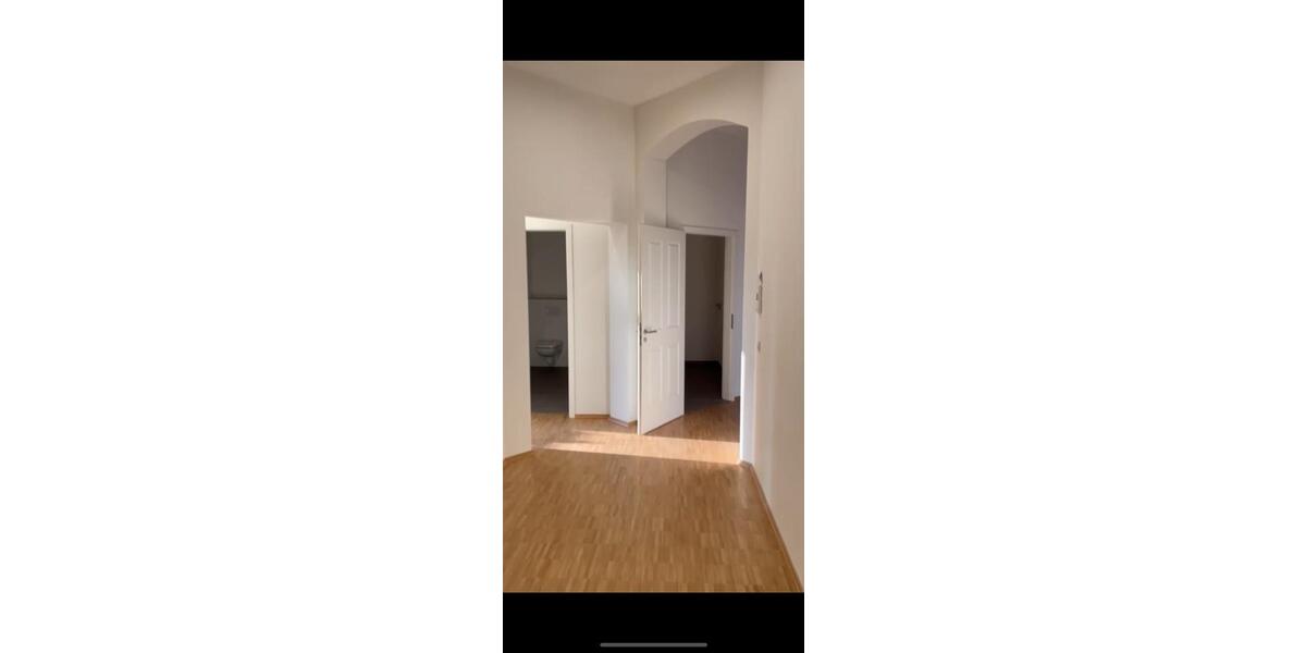 Etagenwohnung Halle (Saale) Büschdorf - 4 Zimmer, 108 m&sup2;, 1.625&euro; | Angebot:25171479