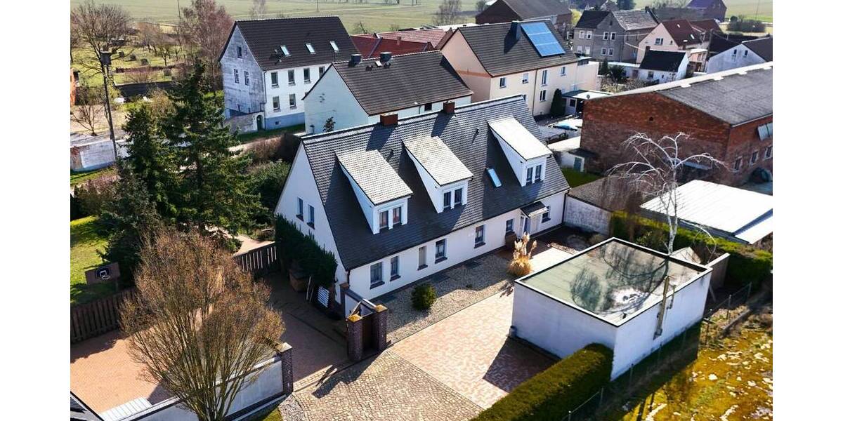 Einfamilienhaus Weißandt-Gölzau Klein-Weißandt - 8 Zimmer, 233 m&sup2;, 499.000&euro; | Angebot:26036794